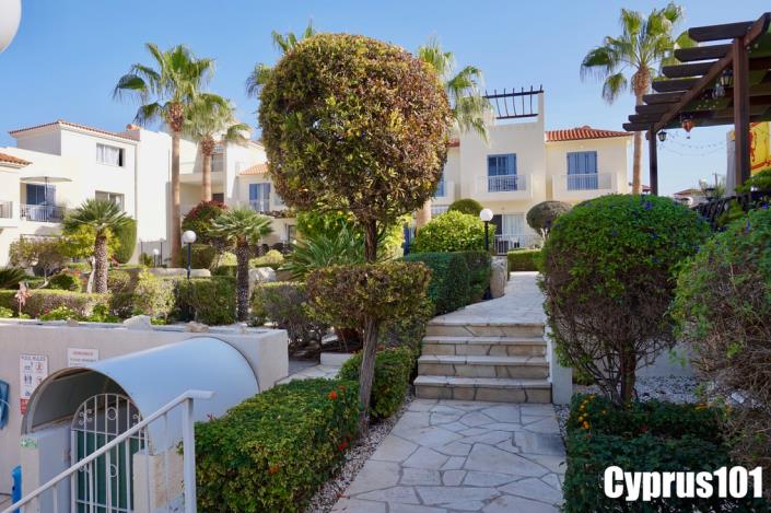 Image No.29-2 Bed Townhouse for sale