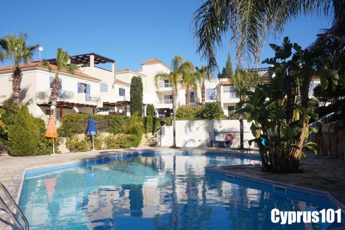 Image No.32-2 Bed Townhouse for sale