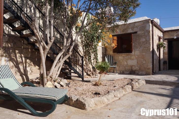 Image No.2-1 Bed Village House for sale