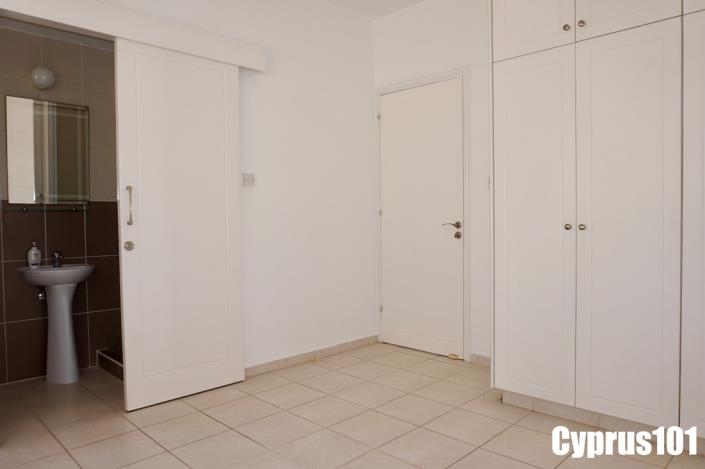 Image No.19-2 Bed Apartment for sale