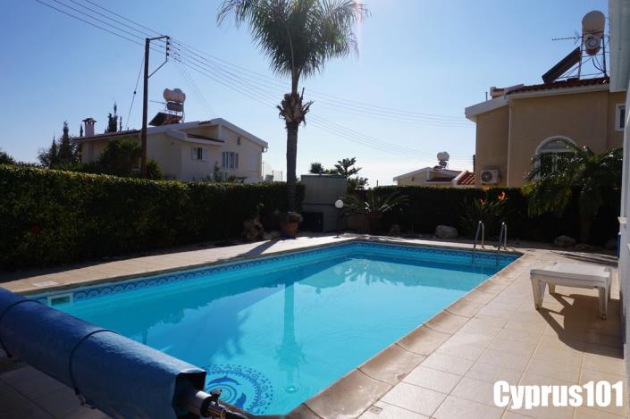 Image No.2-Villa / Détaché de 3 chambres à vendre à Peyia