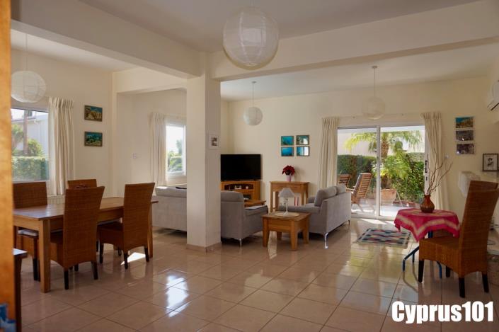 Image No.7-Villa / Détaché de 3 chambres à vendre à Peyia