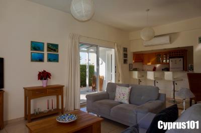 8-Peyia-3-bed-villa-sea-mountain-views-mls-1358