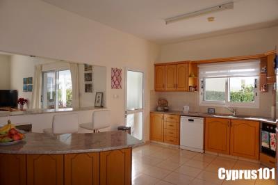 12-Peyia-3-bed-villa-sea-mountain-views-mls-1358