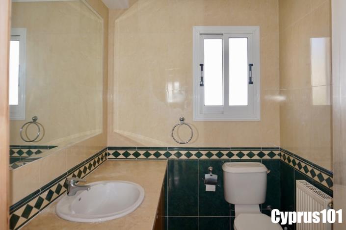 Image No.26-3 Bed Villa / Detached for sale