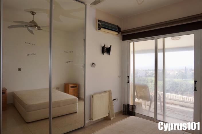 Image No.27-3 Bed Villa / Detached for sale