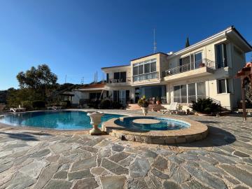 8-Peyia-4-bed-panoramic-views-Property-1368