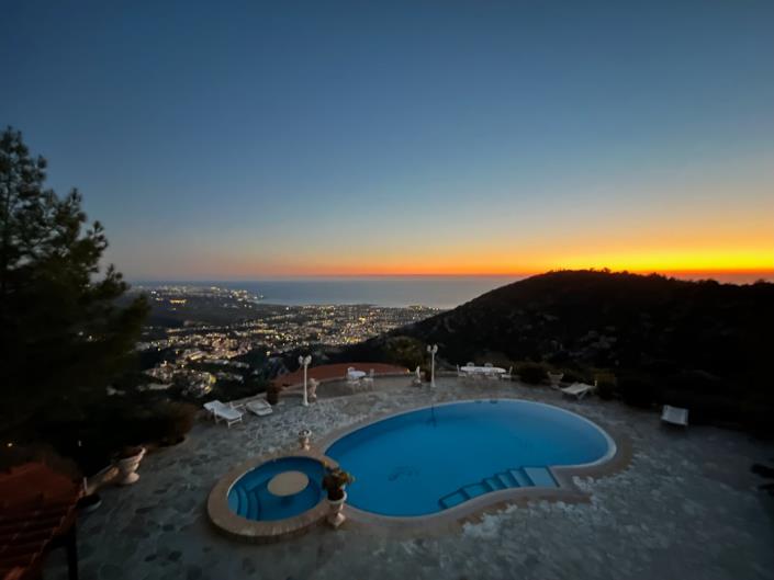 Image No.39-Villa de 4 chambres à vendre à Peyia