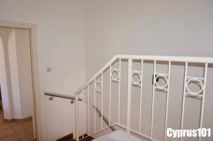 Image No.15-3 Bed Semi-Detached for sale