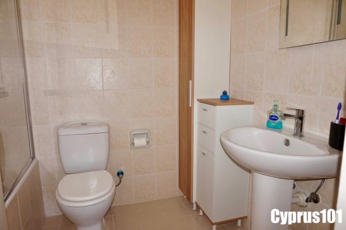 Image No.27-3 Bed Semi-Detached for sale