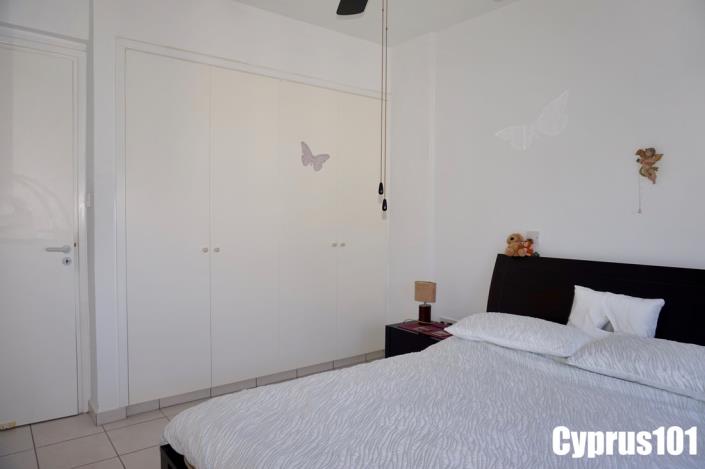 Image No.20-2 Bed Apartment for sale