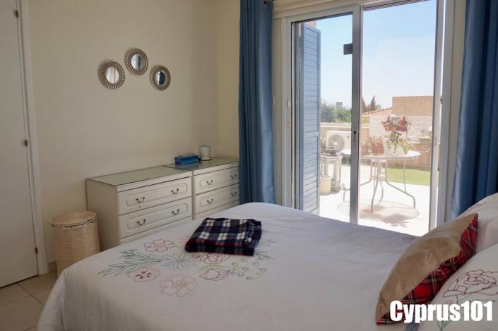 Image No.20-2 Bed Apartment for sale