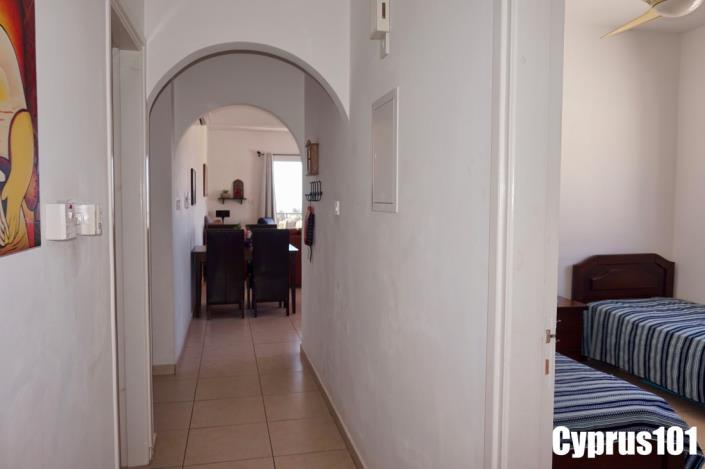 Image No.20-2 Bed Apartment for sale