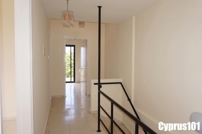 Image No.20-3 Bed Semi-Detached for sale