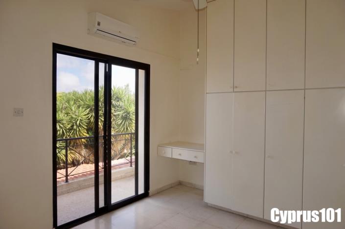 Image No.22-3 Bed Semi-Detached for sale
