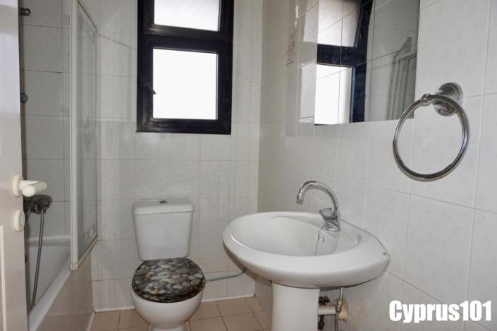 Image No.25-3 Bed Semi-Detached for sale