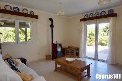 14-Mamonia-3-bed-bungalow-Property-1384