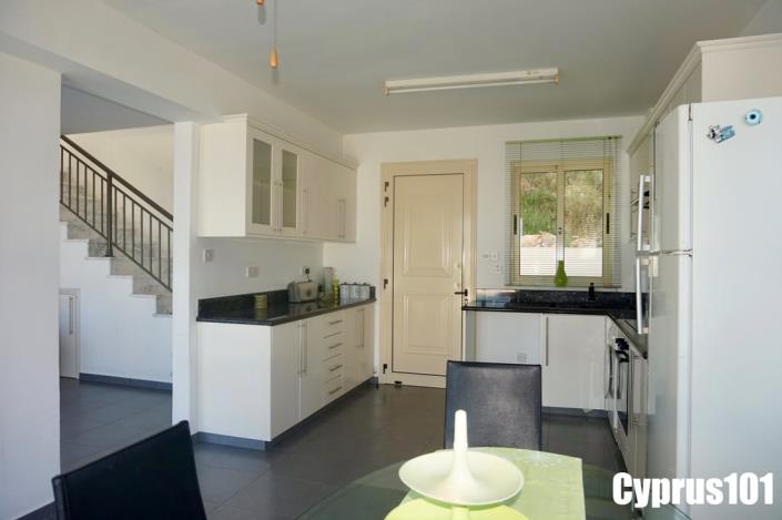Image No.9-3 Bed Villa for sale