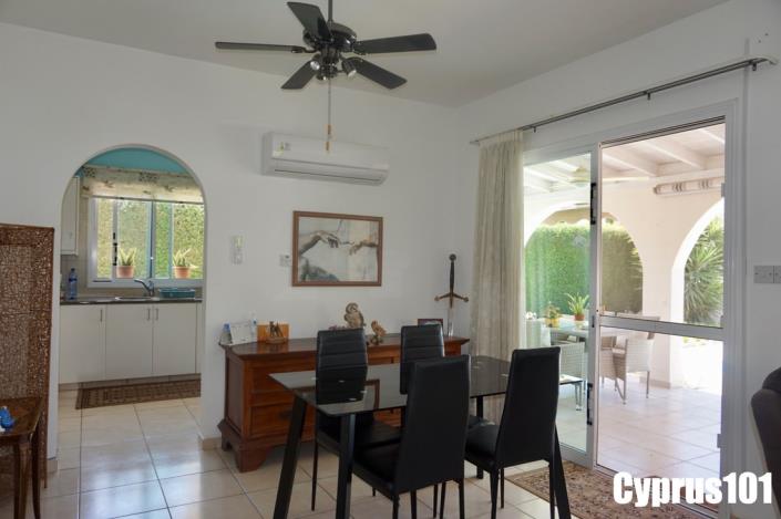 Image No.16-3 Bed Villa / Detached for sale