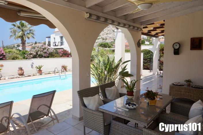 Image No.19-3 Bed Villa / Detached for sale