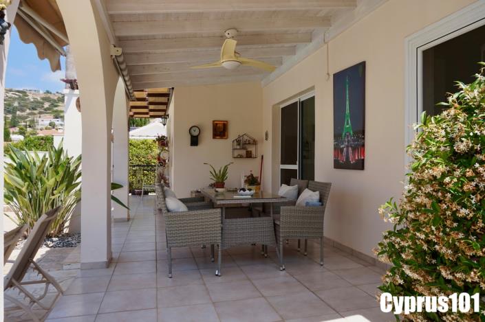 Image No.21-3 Bed Villa / Detached for sale