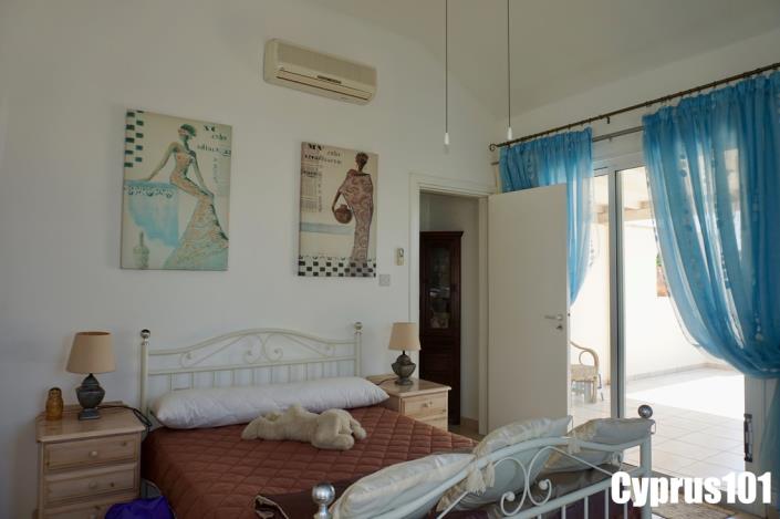 Image No.29-3 Bed Villa / Detached for sale