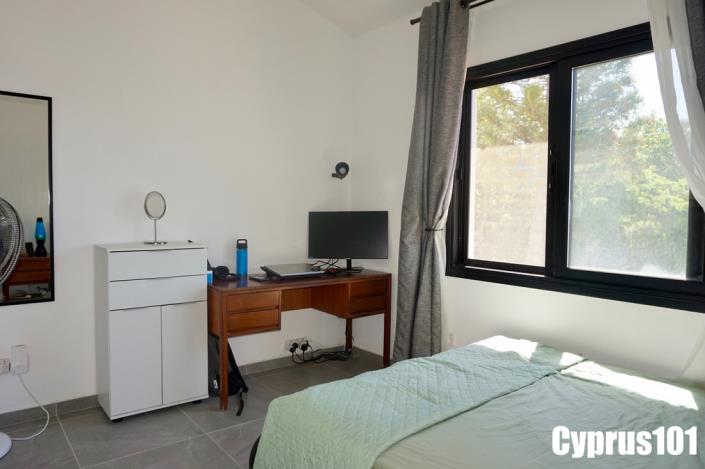 Image No.22-2 Bed Townhouse for sale