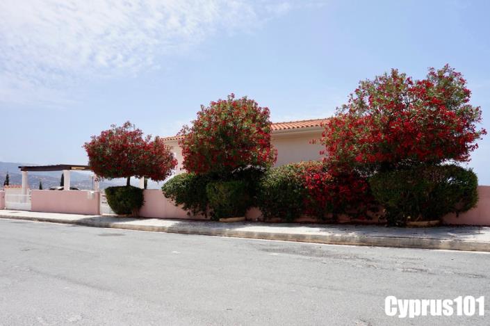 Image No.2-5 Bed Villa for sale