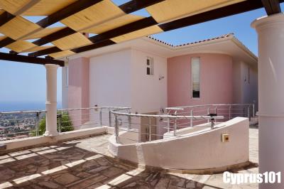 7-Peyia-villa-with-panoramic-coastal-mountain-views-Property-1164