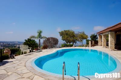 11-kamares-bungalow-Property-1395
