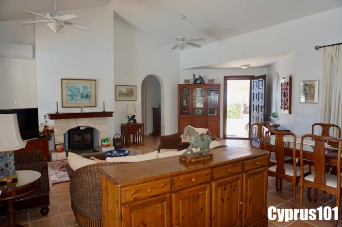 Image No.15-4 Bed Bungalow for sale