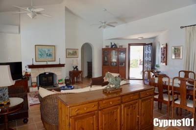 15-kamares-bungalow-Property-1395