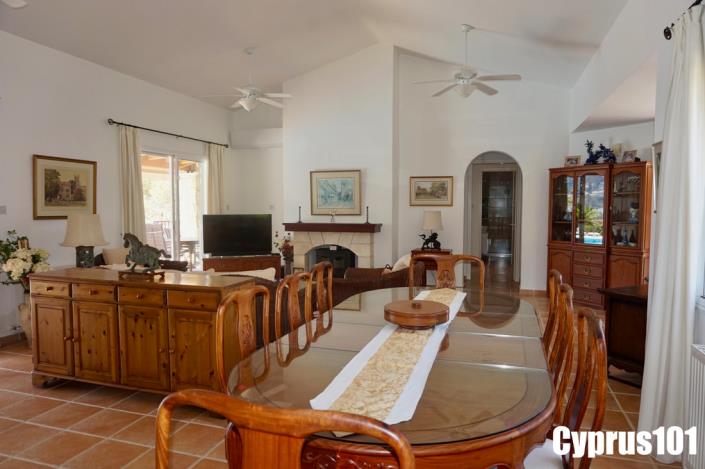 Image No.18-4 Bed Bungalow for sale