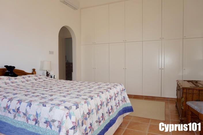 Image No.19-4 Bed Bungalow for sale