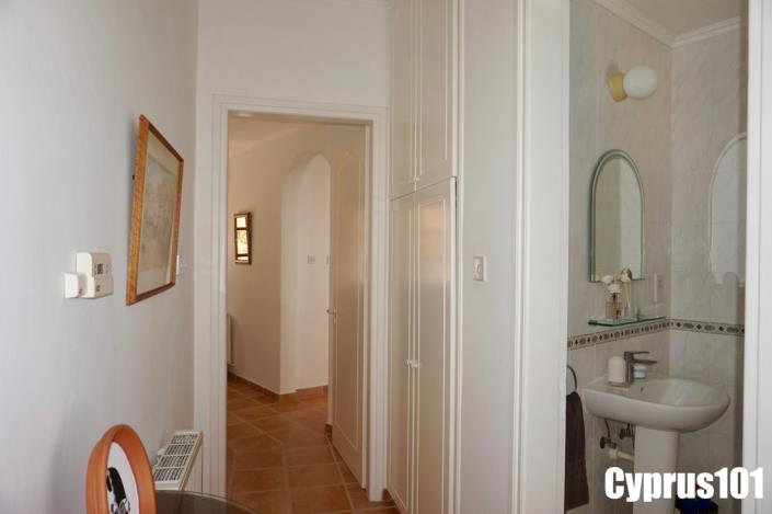 Image No.25-4 Bed Bungalow for sale
