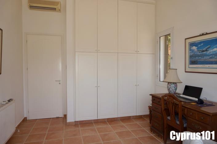 Image No.33-4 Bed Bungalow for sale