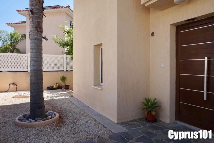 Image No.6-3 Bed Villa / Detached for sale