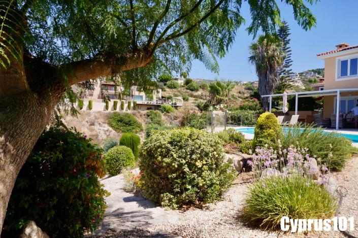 Image No.9-3 Bed Villa / Detached for sale
