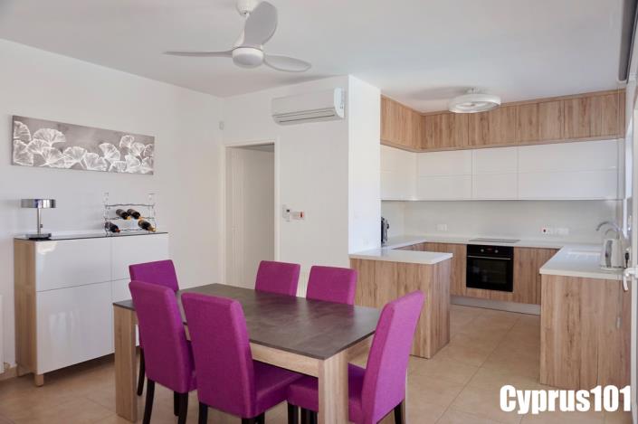Image No.19-3 Bed Villa / Detached for sale