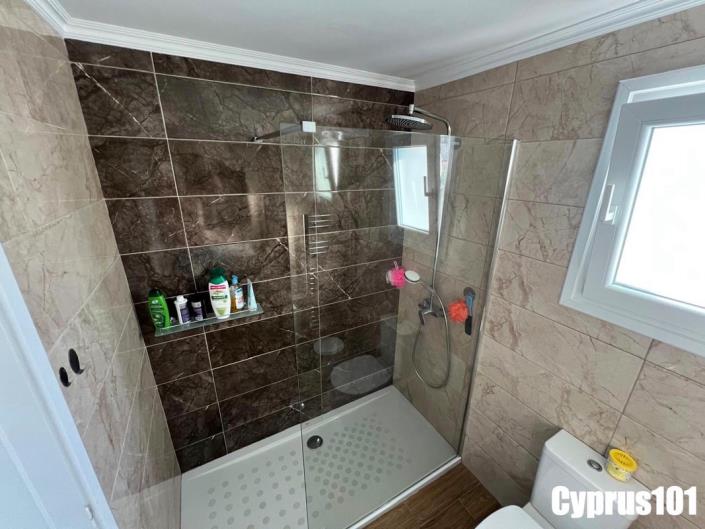 Image No.23-3 Bed Villa / Detached for sale