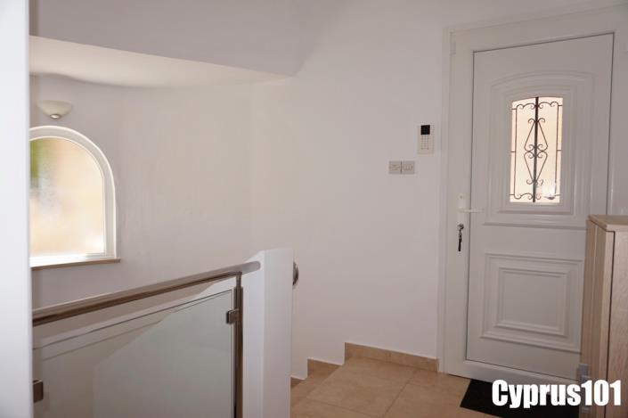 Image No.29-3 Bed Villa / Detached for sale