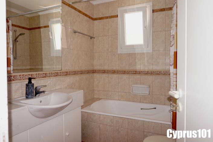 Image No.35-3 Bed Villa / Detached for sale