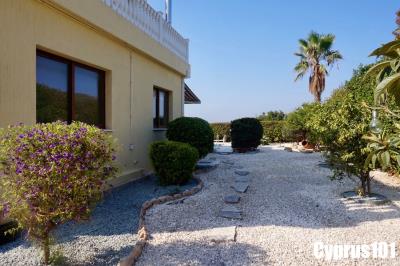 8-tala-paphos-3-bed-villa-property-1402