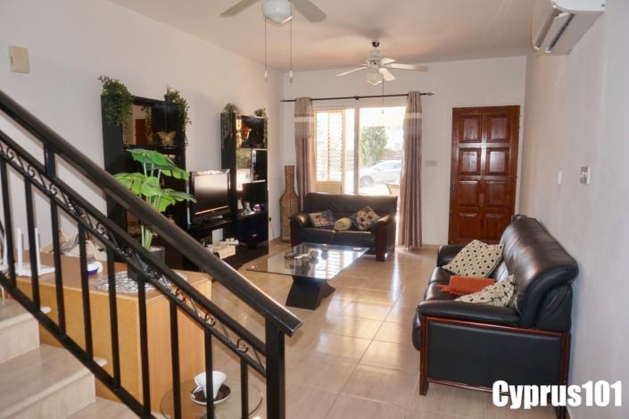 Image No.11-2 Bed Townhouse for sale