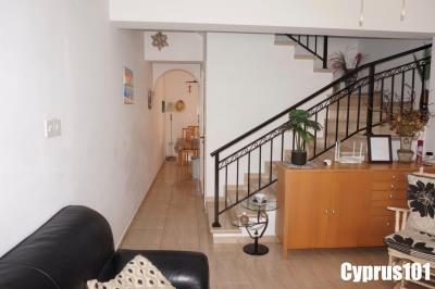 14-kato-paphos-2-bedroom-townhouse-in-prime-location-property-1399