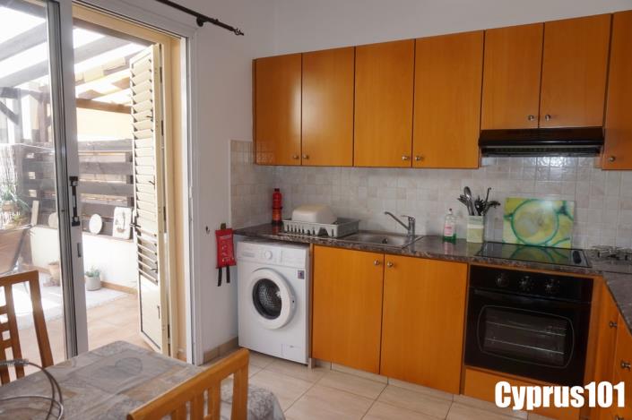 Image No.15-2 Bed Townhouse for sale