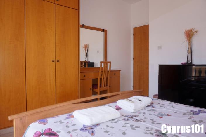 Image No.27-2 Bed Townhouse for sale