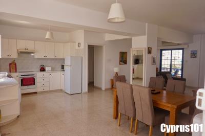 5-Paphos-3-bed-apartment-property-1401
