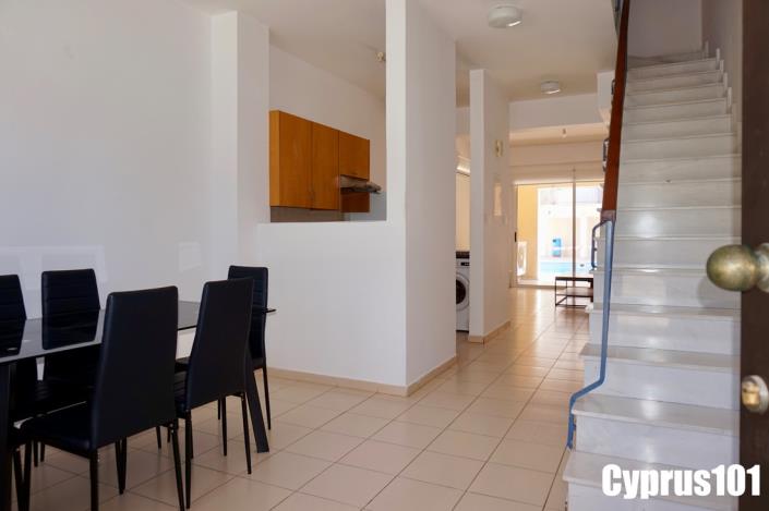 Image No.7-2 Bed Maisonette for sale