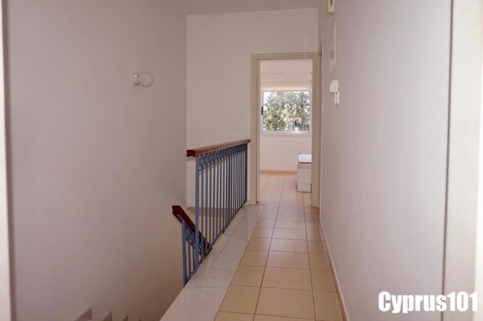 Image No.21-2 Bed Maisonette for sale